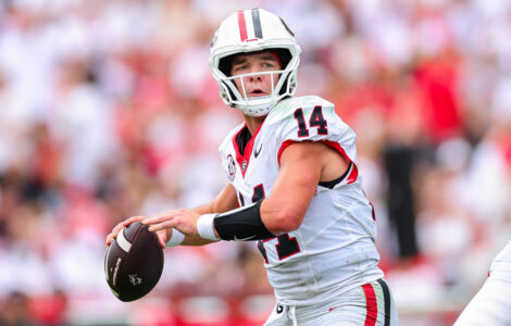 Gunner Stockton ties school record with 5 TD passes as No. 2 Georgia crushes Western Kentucky 70-20